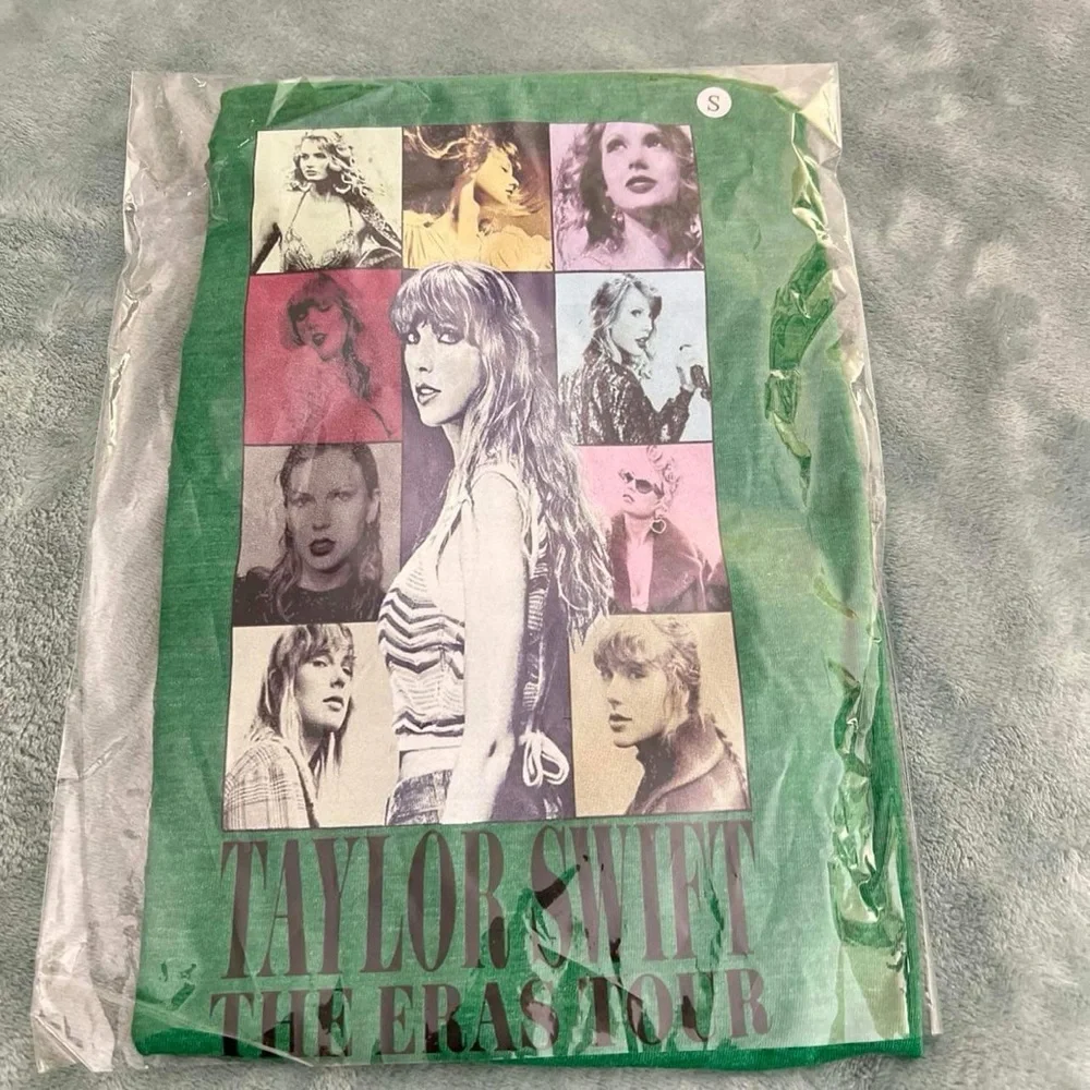 New TAYLOR SWIFT THE ERAS TOUR women T-shirt size (S)